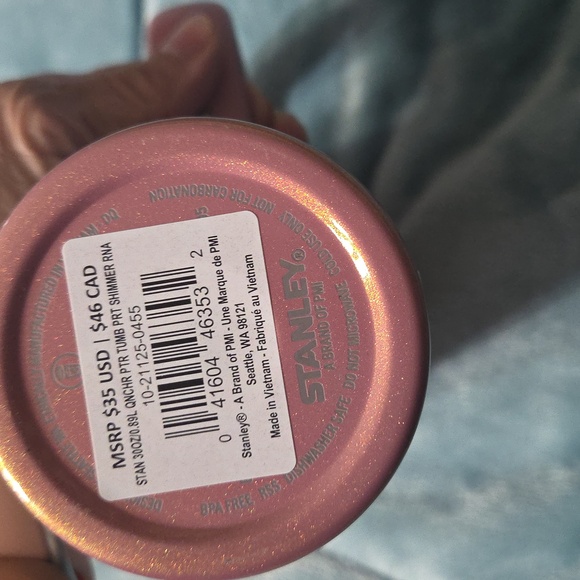 Stanley Rose Glitter Quencher ProTough Tumbler - Picture 5 of 8